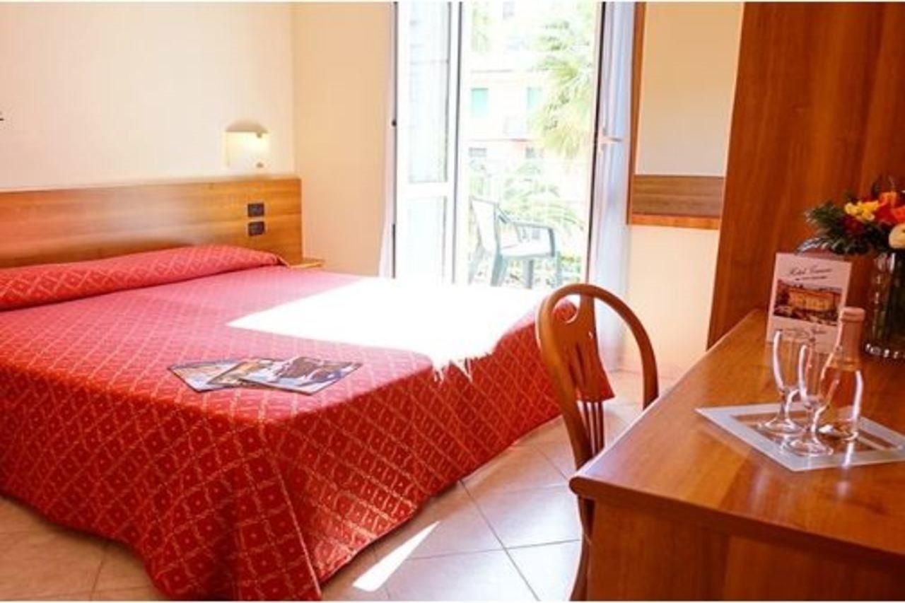 Hotel Careni Villa Italia 피날레리구레 외부 사진