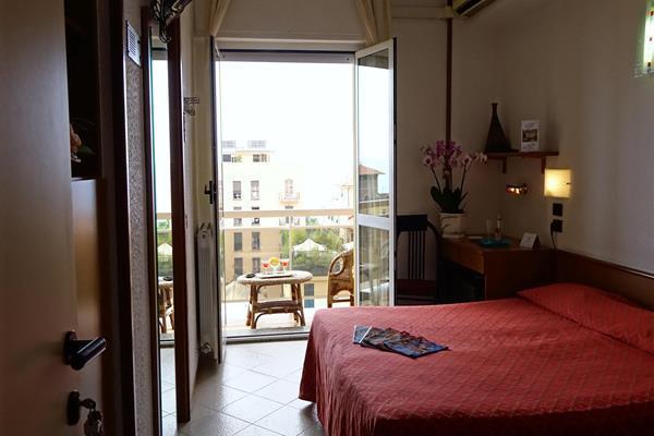Hotel Careni Villa Italia 피날레리구레 외부 사진
