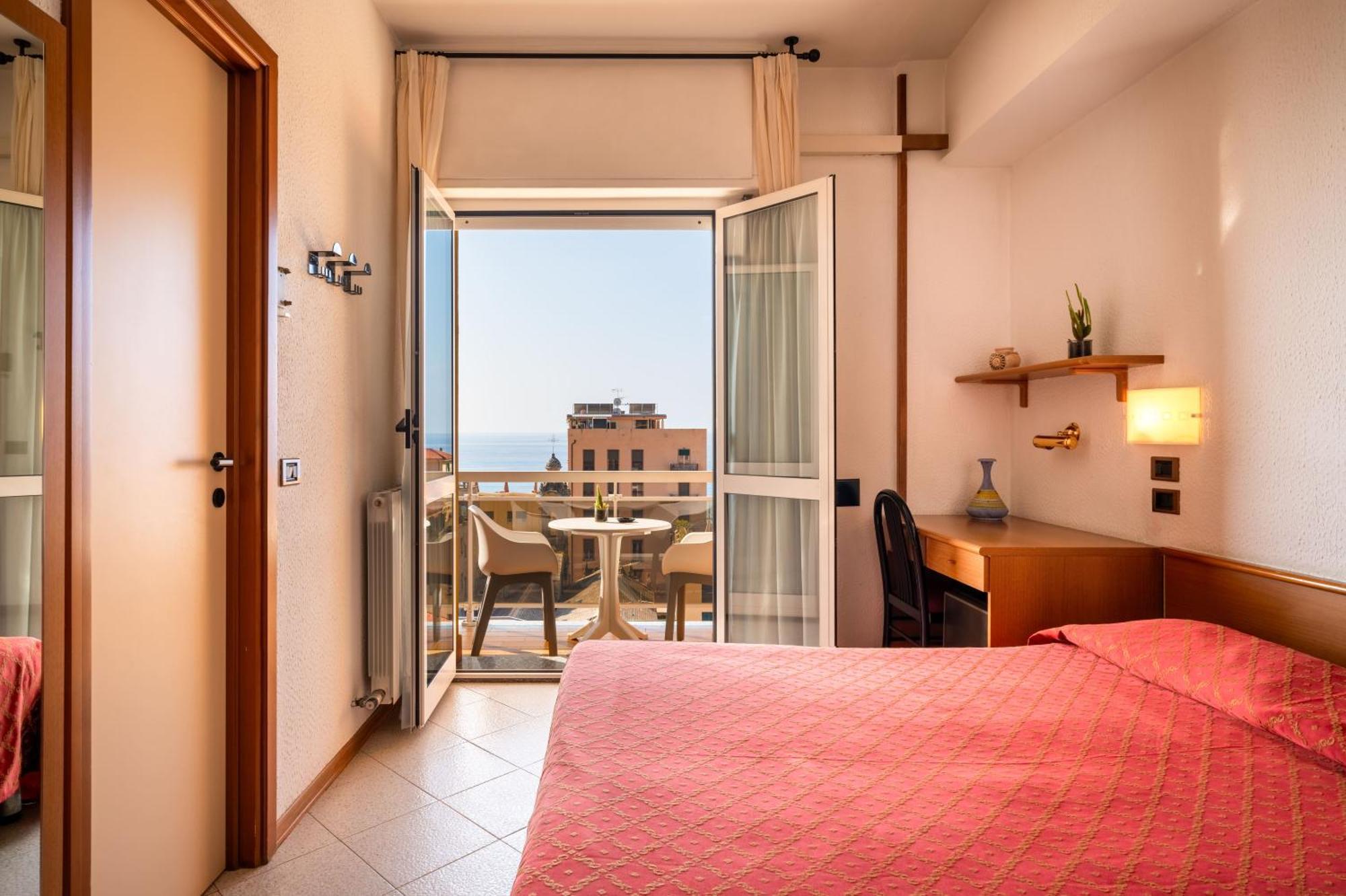 Hotel Careni Villa Italia 피날레리구레 외부 사진