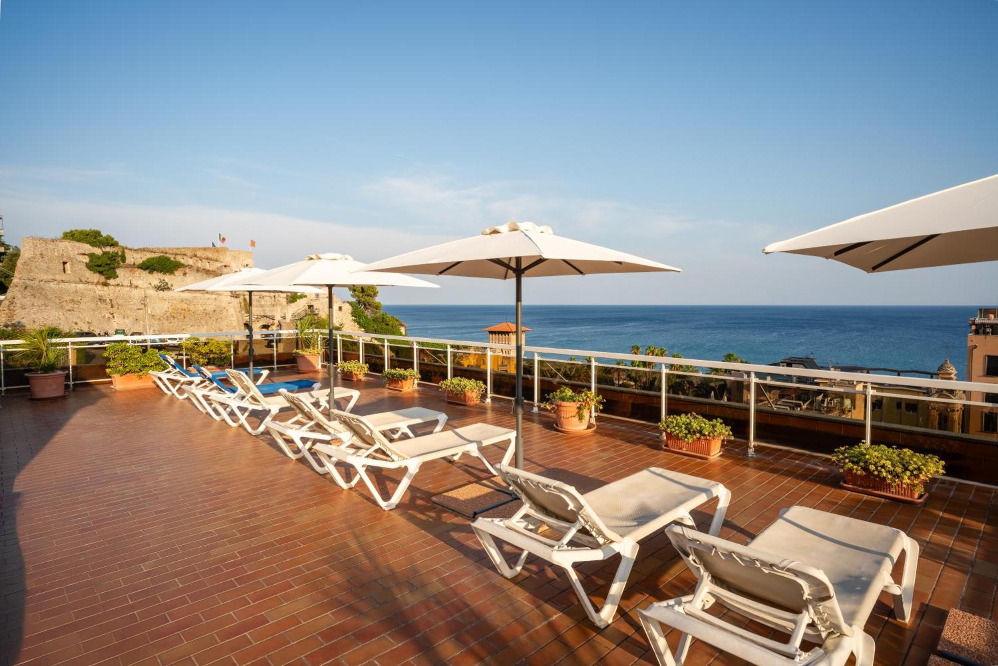 Hotel Careni Villa Italia 피날레리구레 외부 사진